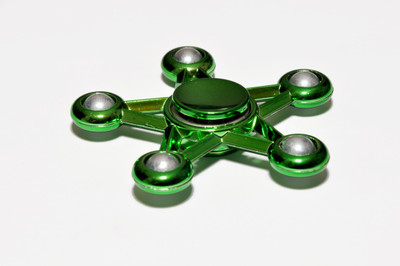 

Atarilights Star shaped |Green color | Ultra Fast | Fidget Spinner(Green)