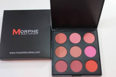 

morphe blush palette(black)