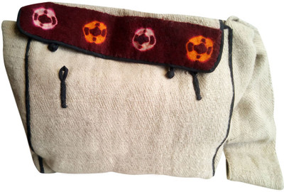 

SOIL Women Casual Grey Wool Sling Bag