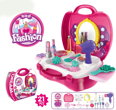 

Miss & Chief 21 PCS KIDS GIRLS GIFT GAME BEAUTY SET
