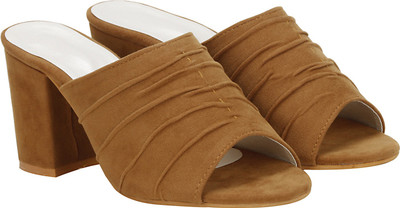

Misto Women Tan Heels