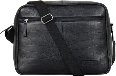 Justanned Messenger Bag(Black)