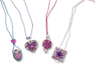 

Melissa & Doug Design & Combine Pendants-9043