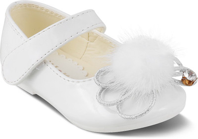 

KITTENS Girls Velcro Ballerinas(White