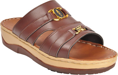 

WeDeshi Men Brown Sandals