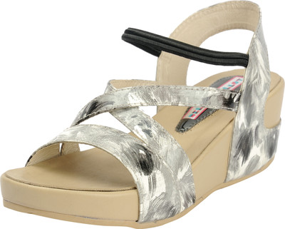 

Belly Ballot Women Grey Wedges