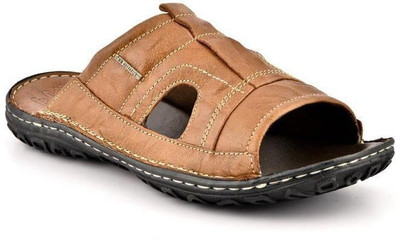 

Lee Cooper Slippers, Tan p1