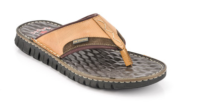 

Lee Cooper Flip Flops, Tan