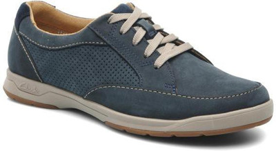

Clarks STAFFORD PARK5 NAVY NUBUCK Outdoors For Men(Navy, Beige