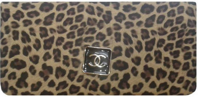 

Baberwal Enterprises Casual Brown Clutch