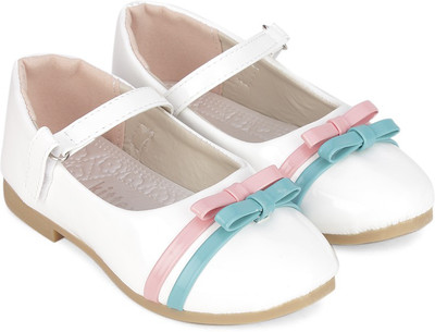 

KITTENS Girls Velcro Ballerinas(White
