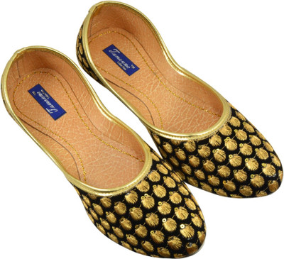 

Tamanna Star bellies Jutis For Women(Black