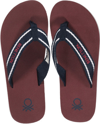 

United Colors of Benetton Flip Flops, 902