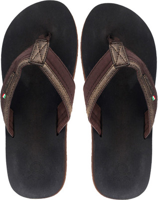 

United Colors of Benetton Flip Flops, 903