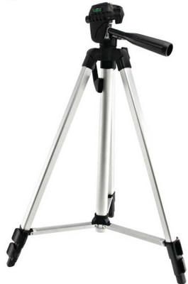 Doodads 333 Pro Tripod stand for all digital Cameras & projectors Tripod Kit(Silver, Supports Up to 2000 g)