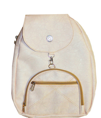 

JG Shoppe JGCasuals004 7 L Backpack(White)