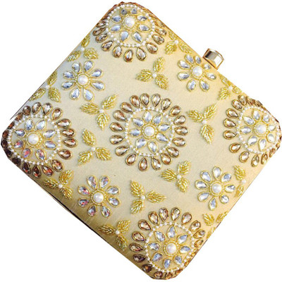 

CRAFTBAZAAR Party White Clutch