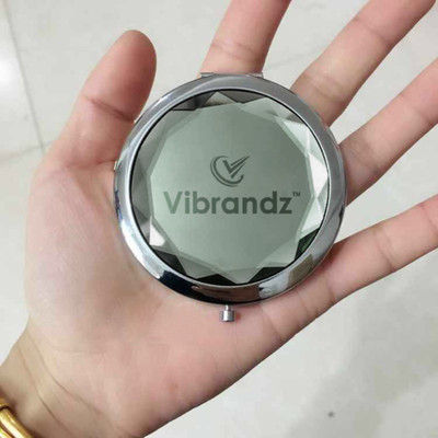

Vibrandz Grey Crystal Fordable Double Side Pocket Mirror