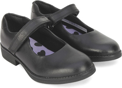 

Clarks Girls Velcro Oxford Shoes(Black, Black leather