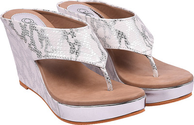 

Jade Women White Wedges