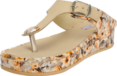 

Belly Ballot Women Cream Flats