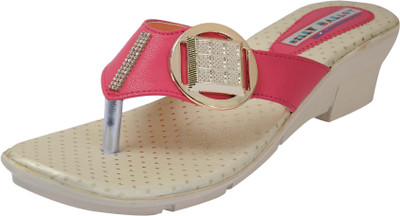 

Belly Ballot Women Pink Wedges