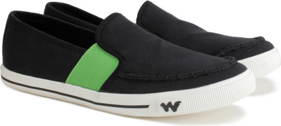 

Wildcraft Wilder2 Sneakers For Men(Black, Green