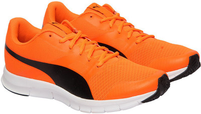 

Puma Flexracer Running Shoes For Men(Orange, Shocking orange-puma black
