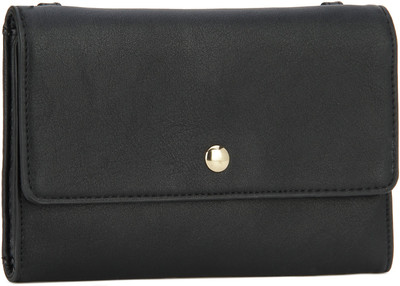 

Forever 21 Women Casual Black PU Sling Bag
