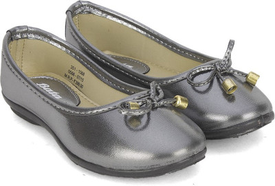 

BUBBLEGUMMER Girls Slip on Ballerinas(Grey, Sliver