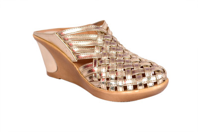 

Bora Bora Women Gold Wedges