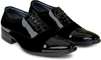 

XE Looks Comfortable Patent Leather/Velvet Lace-up Formal Shoes Lace Up For Men(Black