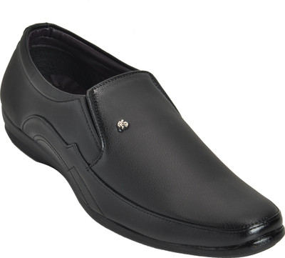 

Kolapuri Centre 5291 Slip On For Men(Black