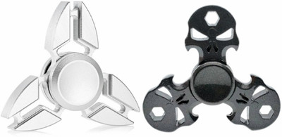 

Montez Silver Crab Claw & Black Skull Metal Fidget Spinner Toy Set Of 2(Multicolor)