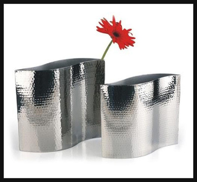 

Homescapes Stainless Steel Vase(9 inch, Silver)