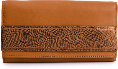 

Phive Rivers Women Tan Genuine Leather Wallet(6 Card Slots)