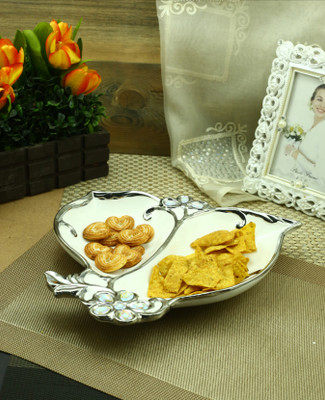 

Importwala Silver Jewelled Platter Tray
