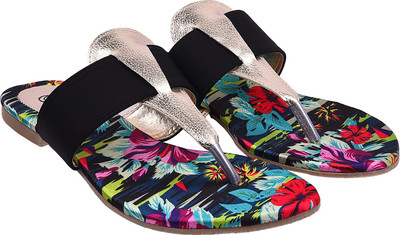 

Jade Women Black Flats