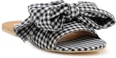

Chalk Studio Women Black Flats