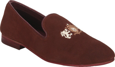 

Red Tape Men Loafers For Men(Burgundy
