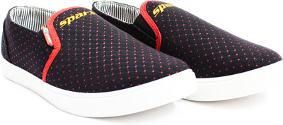 

Sparx Casuals For Men(Black, Black-red