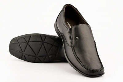 

Lee Cooper Slip On shoes For Men(Black, Blackp1