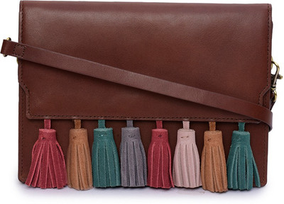 

Phive Rivers Women Casual Brown Genuine Leather Sling Bag