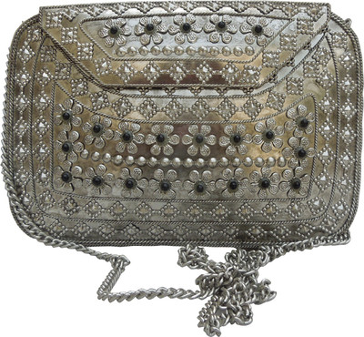 

Spice Art Party Silver Clutch