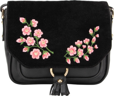 

D'oro Messenger Bag(Black)