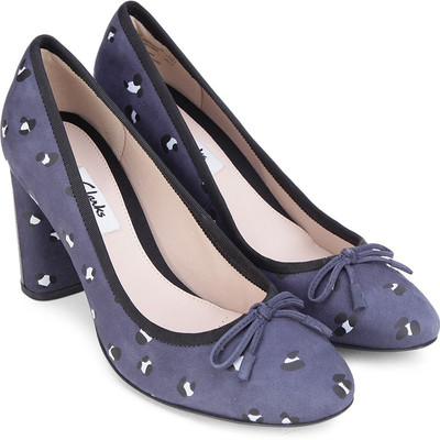 

Clarks Women Navy Heels
