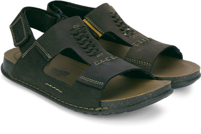 

Clarks Men Brown Nubuck Sports Sandals
