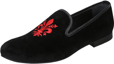 

Bare Skin Red royal fleur di les black slip on shoe Slip On For Men(Black