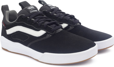 

Vans UltraRange Pro Sneakers For Men(Black, Black/white