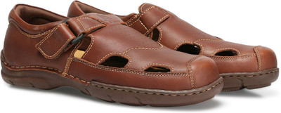 

Hush Puppies FRANKLIN Casuals For Men(Brown